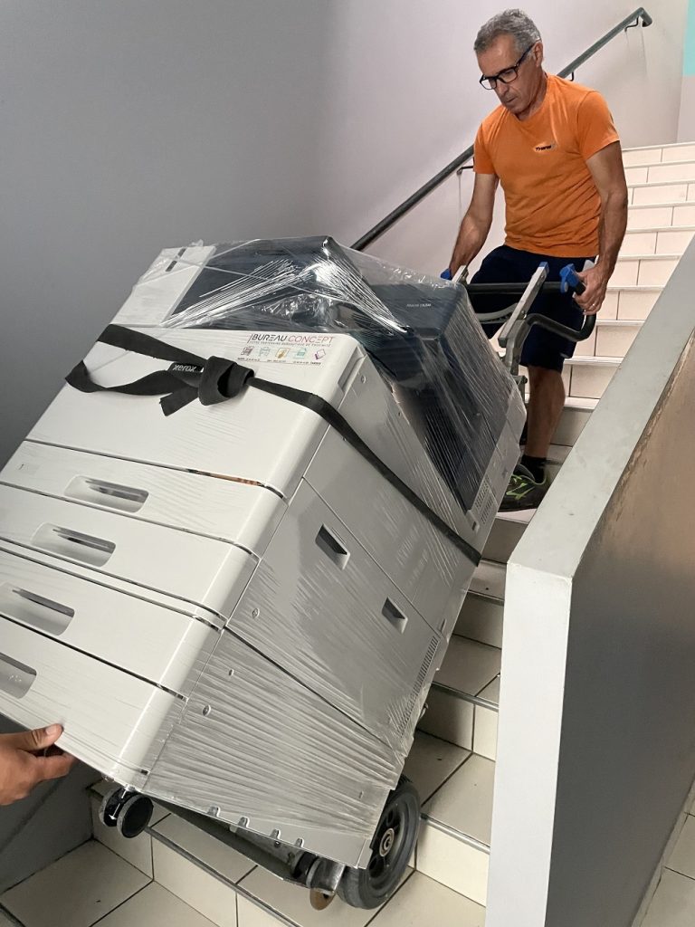 photocopieur-xerox-auch-768x1024