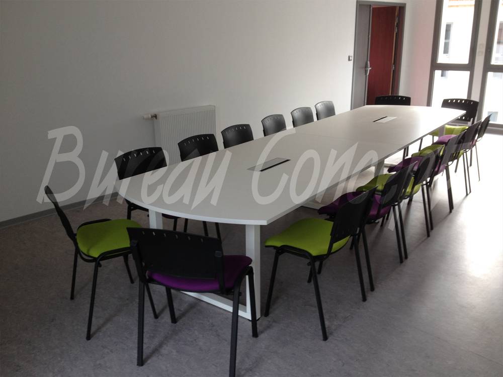 table de réunion professionnelle design