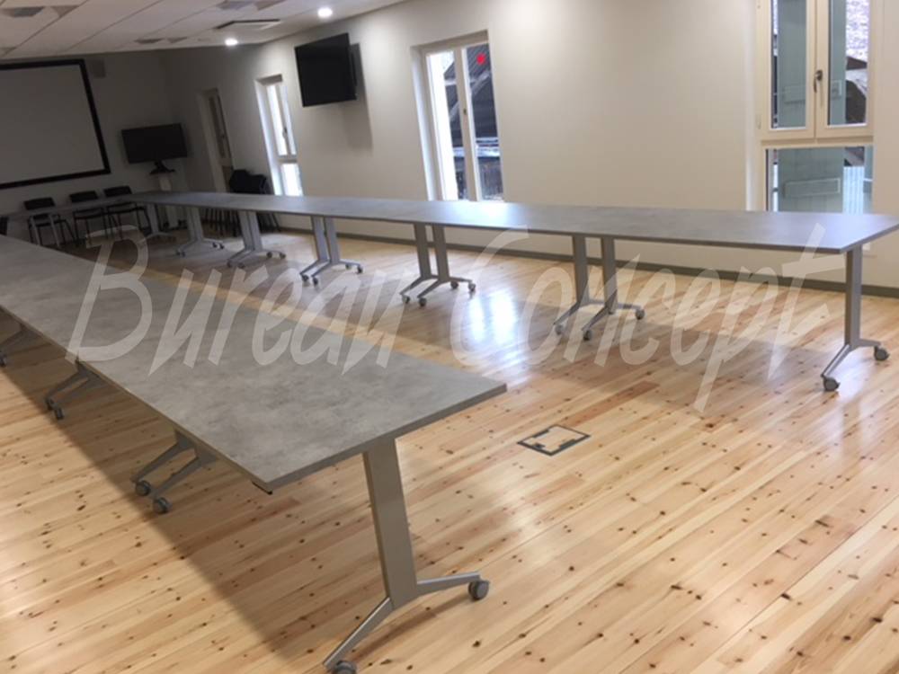 table de réunion professionnelle en u